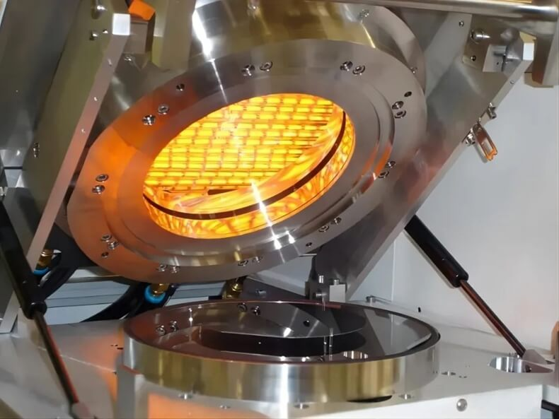 Solid state battery processing heater